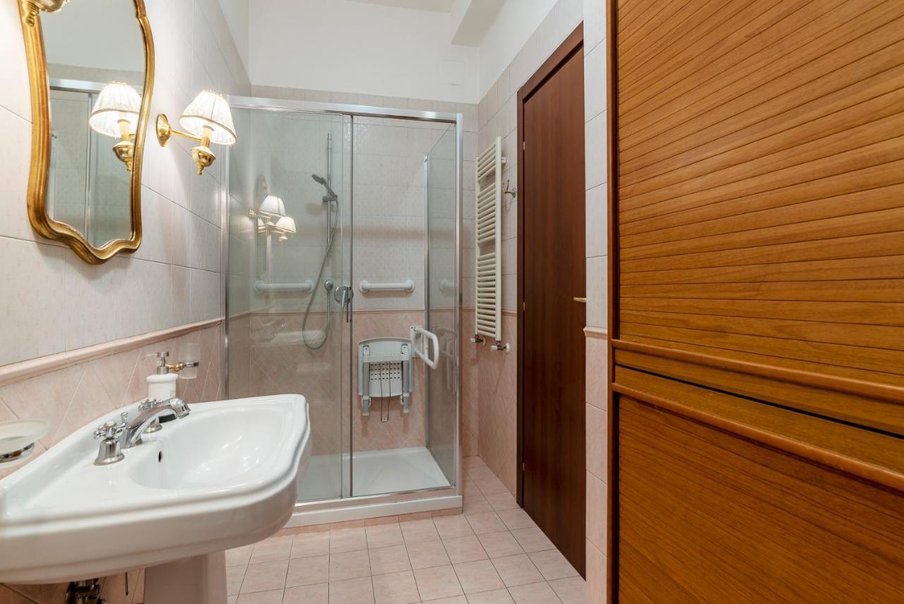 Monteverde Roomy Apartment Sun And Flowers Roma Exterior foto